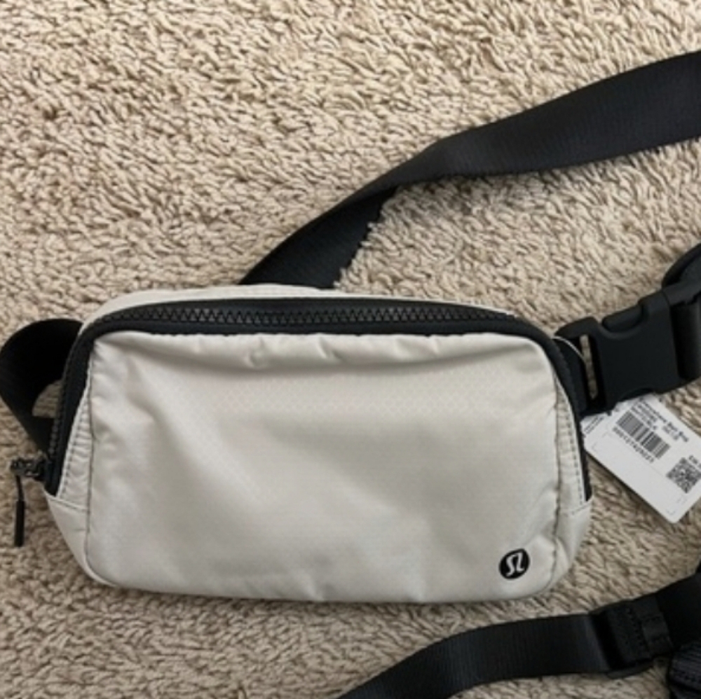 Lululemon Athletica Black and White Crossbody Bags Modern Style